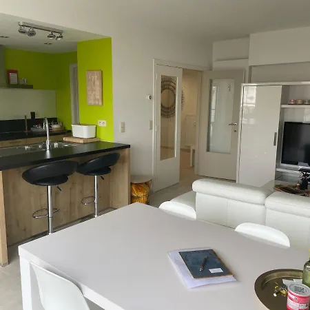 - Parking Inclusive Apartment *